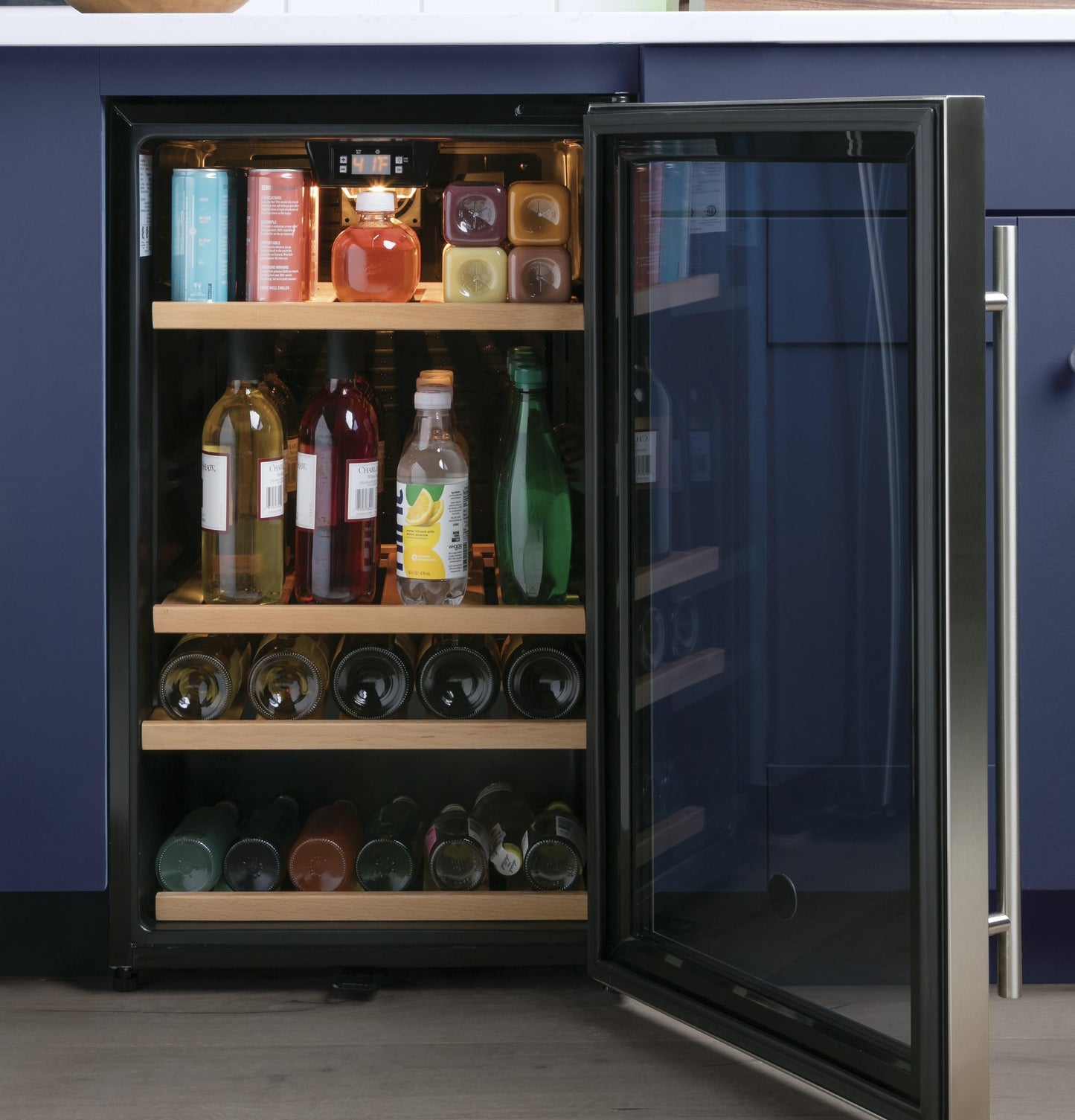 GVS04BQNSS GE® Wine Center and Beverage Center