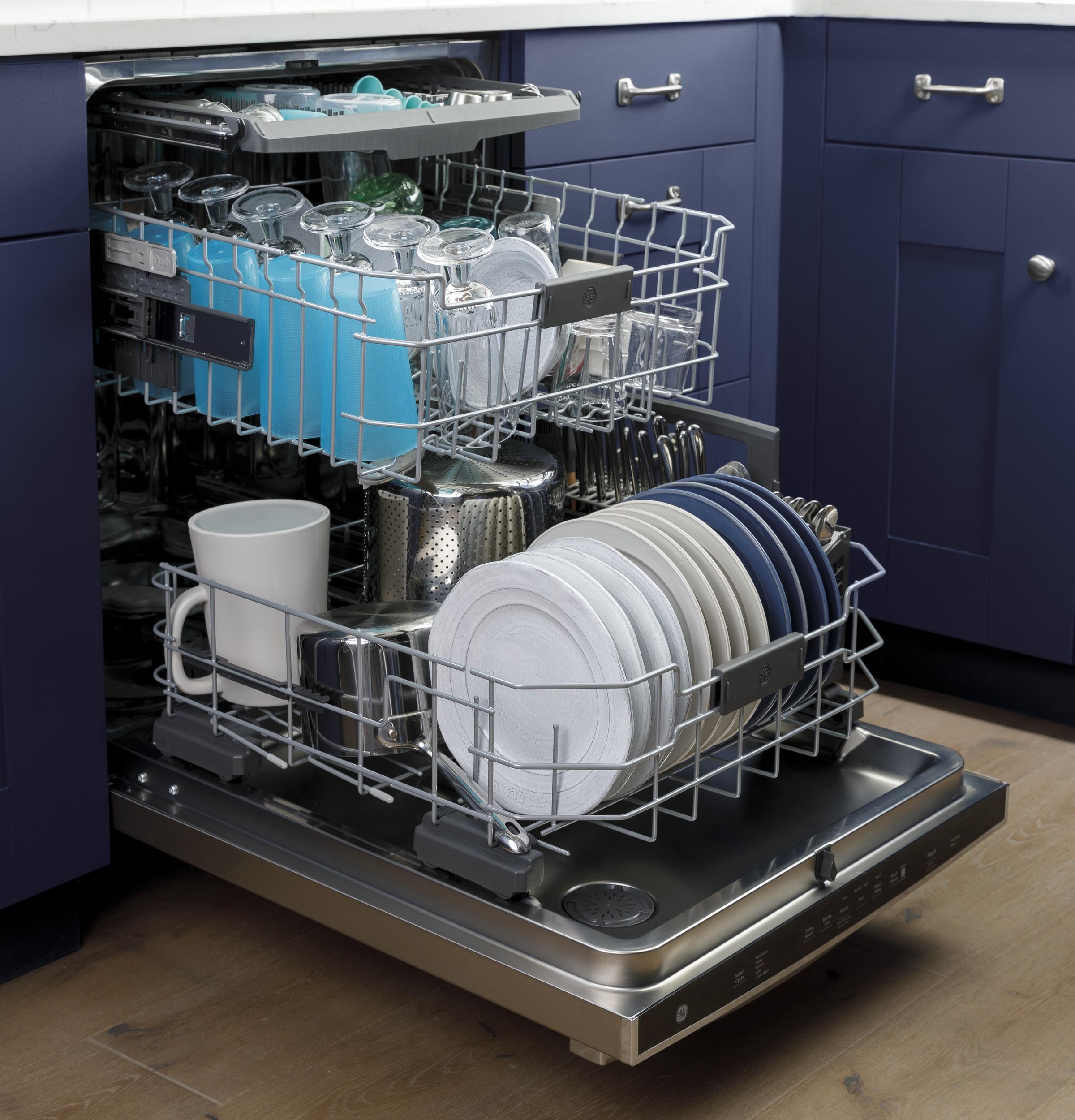 GE® Fingerprint Resistant Top Control with Stainless Steel Interior Dishwasher with Sanitize Cycle & Dry Boost with Fan Assist