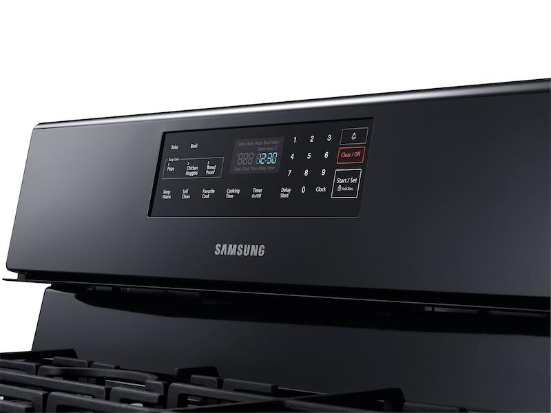 Samsung 5.8 cu. ft. Gas Range in Black