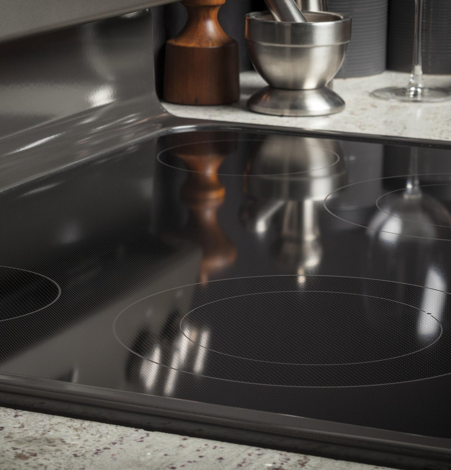 GE® 30" Free-Standing Electric Range