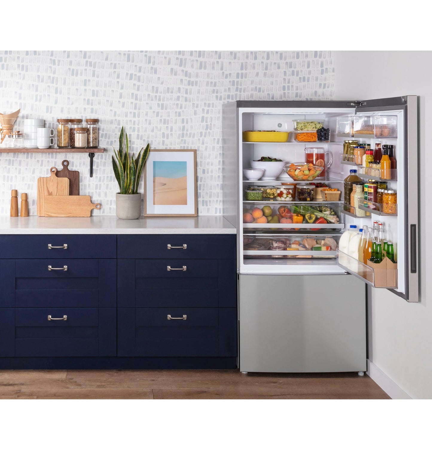 GBE17HYRFS GE® ENERGY STAR® 17.7 Cu. Ft. Counter-Depth Bottom-Freezer Refrigerator