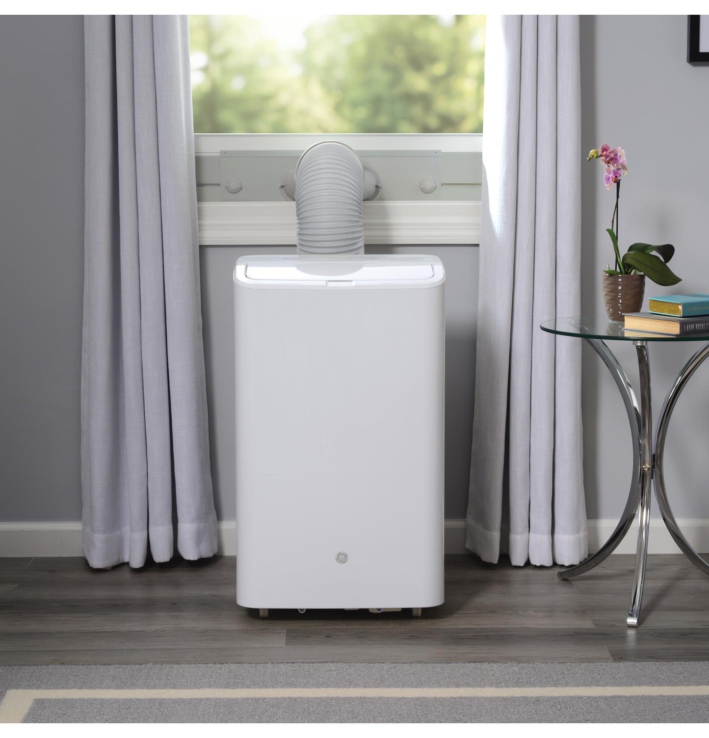 APCD08JASW GE® 8,500 BTU Portable Air Conditioner with Dehumifier and Remote, White