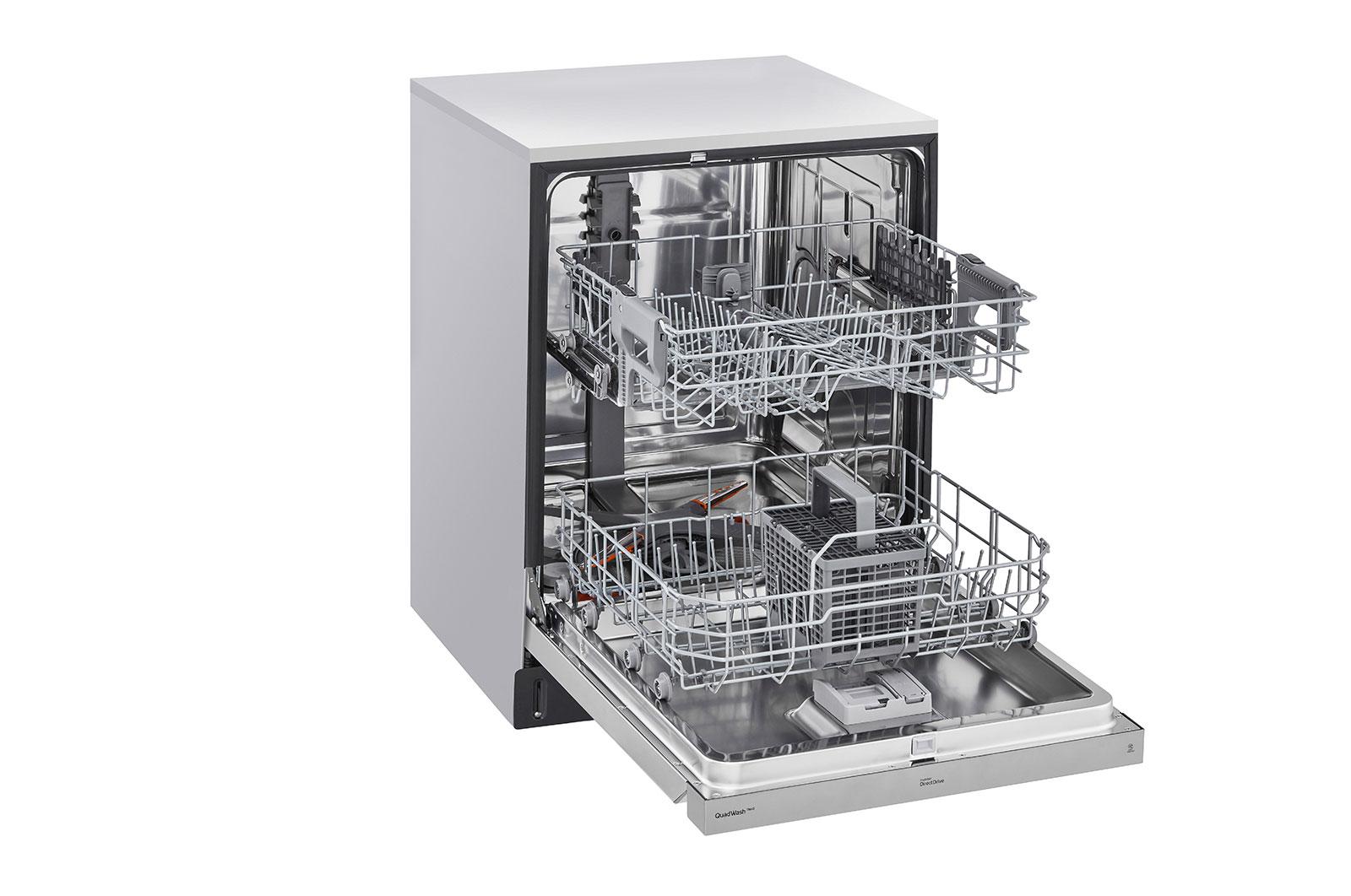 Lg Front Control Smart wi-fi Enabled Dishwasher with QuadWash™