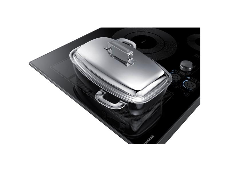 30" Smart Induction Cooktop in Black Stainless Steel