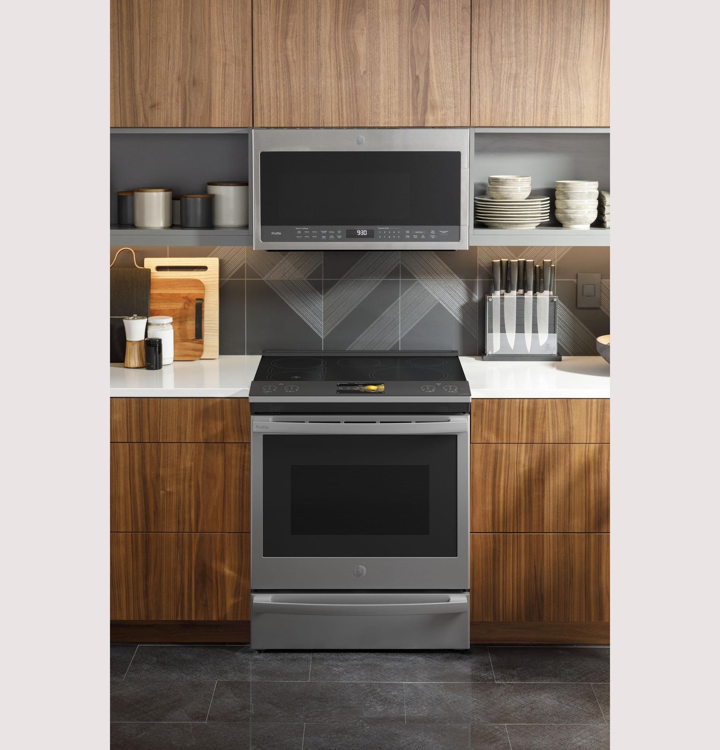 PHS93XYPFS GE Profile™ 30" Smart Slide-In Front-Control Induction Fingerprint Resistant Range with In Oven Camera
