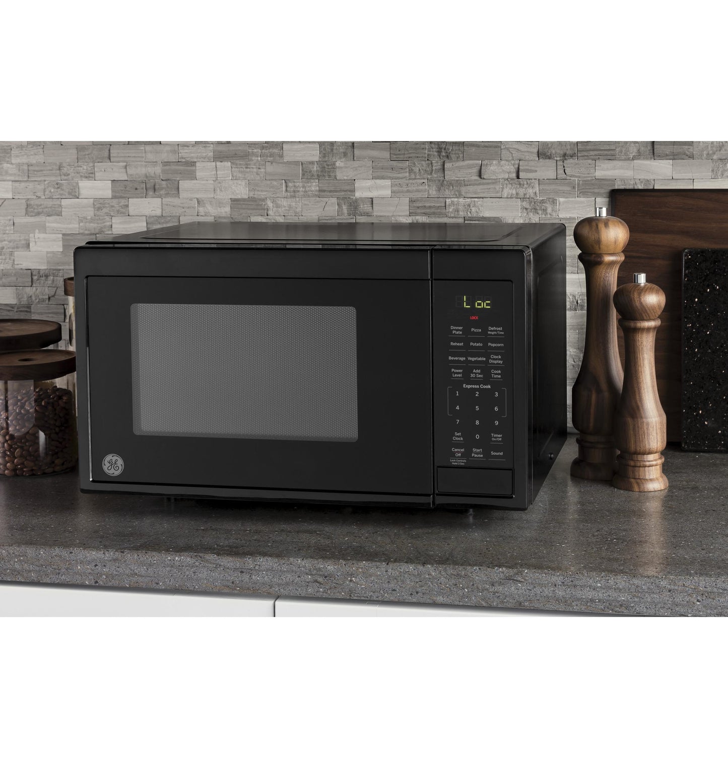 JES1095DMBB GE® 0.9 Cu. Ft. Capacity Countertop Microwave Oven