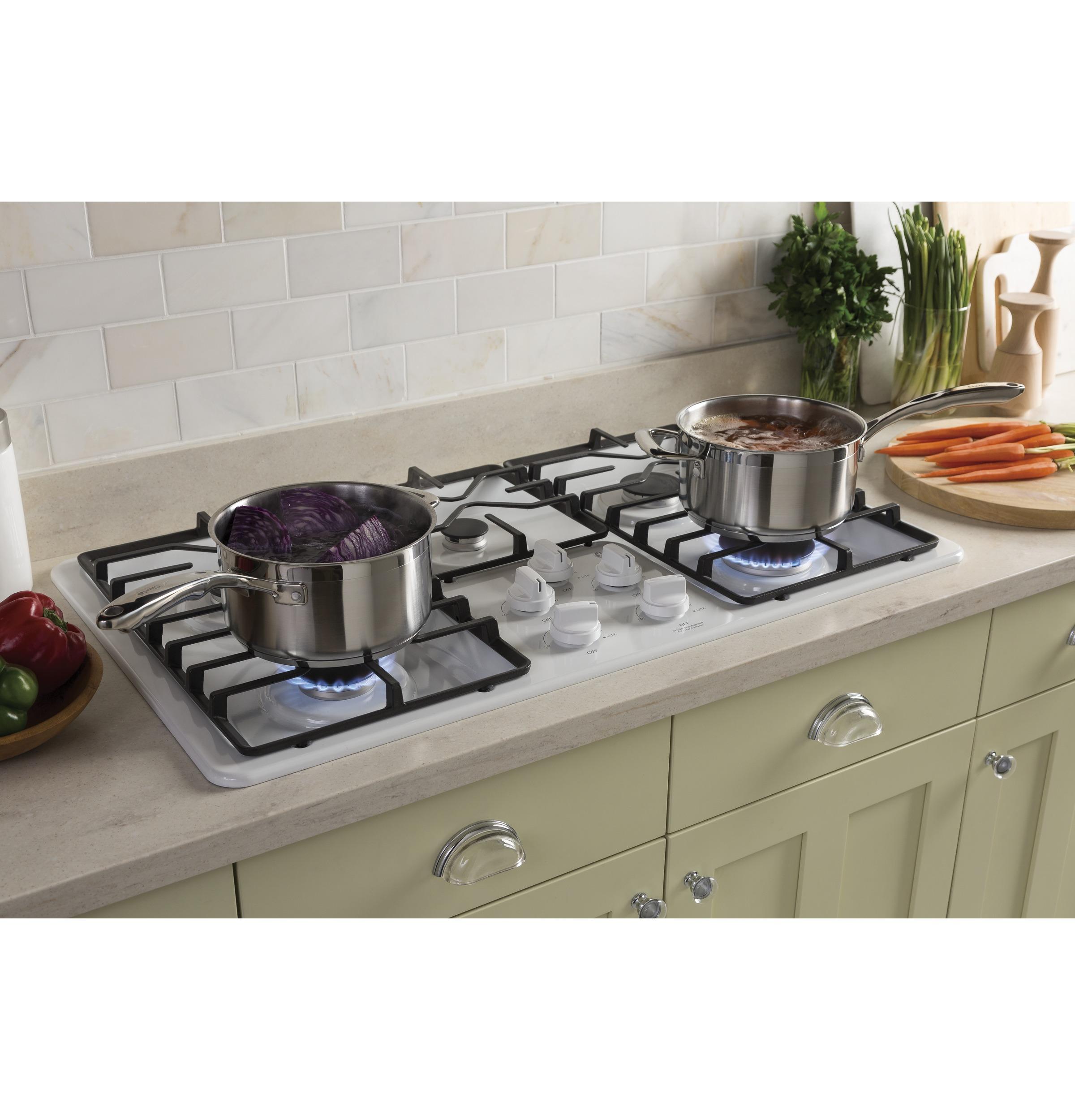 JGP3036DLWW GE® 36" Built-In Gas Cooktop with Dishwasher-Safe Grates