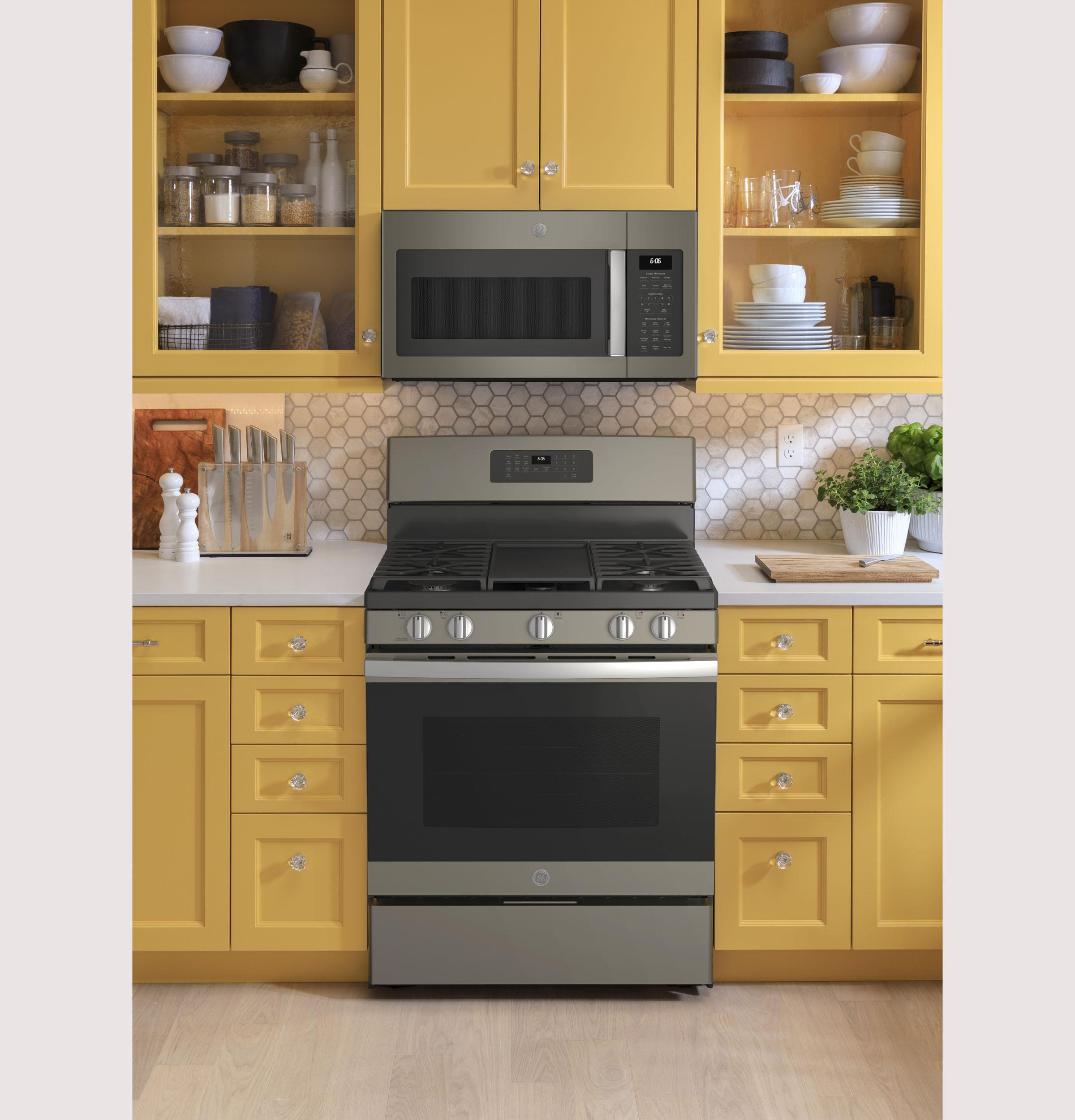 JGB660EPES GE® 30" Free-Standing Gas Range